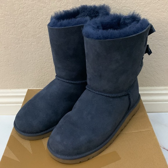 UGG Bailey bow boots navy size 6 winter boots fur boots - Picture 3 of 12